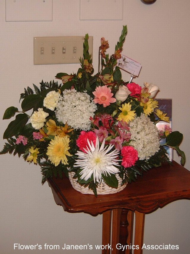 2004/07(July)/05(Mothers-Funeral)/640x480_2004-07-28 15-15-10.JPG